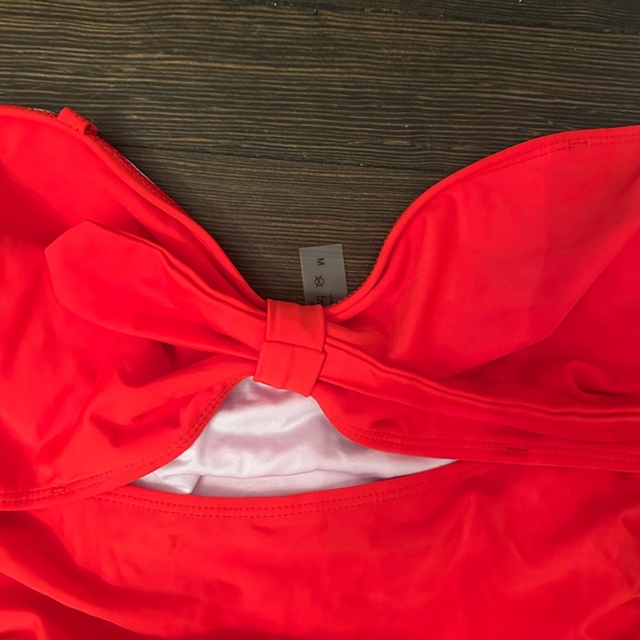 New! Womens Red Monokini Red One Piece Swimsuit, removable straps/padding Medium - Picture 7 of 8